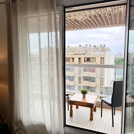 Bright With Terrace - 4 To 6 People Appartamento